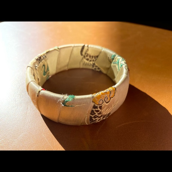 NWOT Silk Wrapped Bangle - Picture 4 of 4